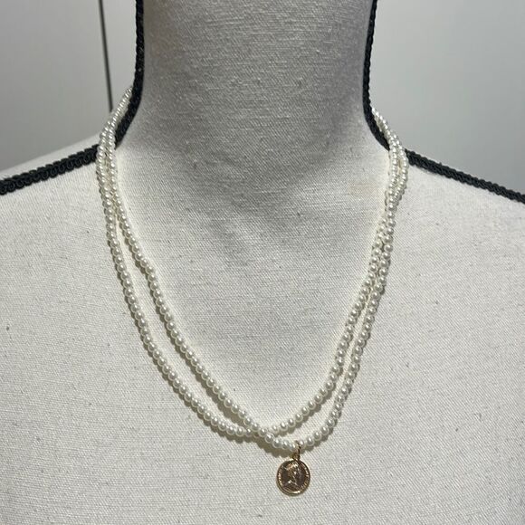 Brand New!! Double strand faux pearl necklace with coin pendant - Picture 1 of 3